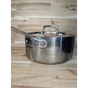 All-Clad Silver Cookware Pot